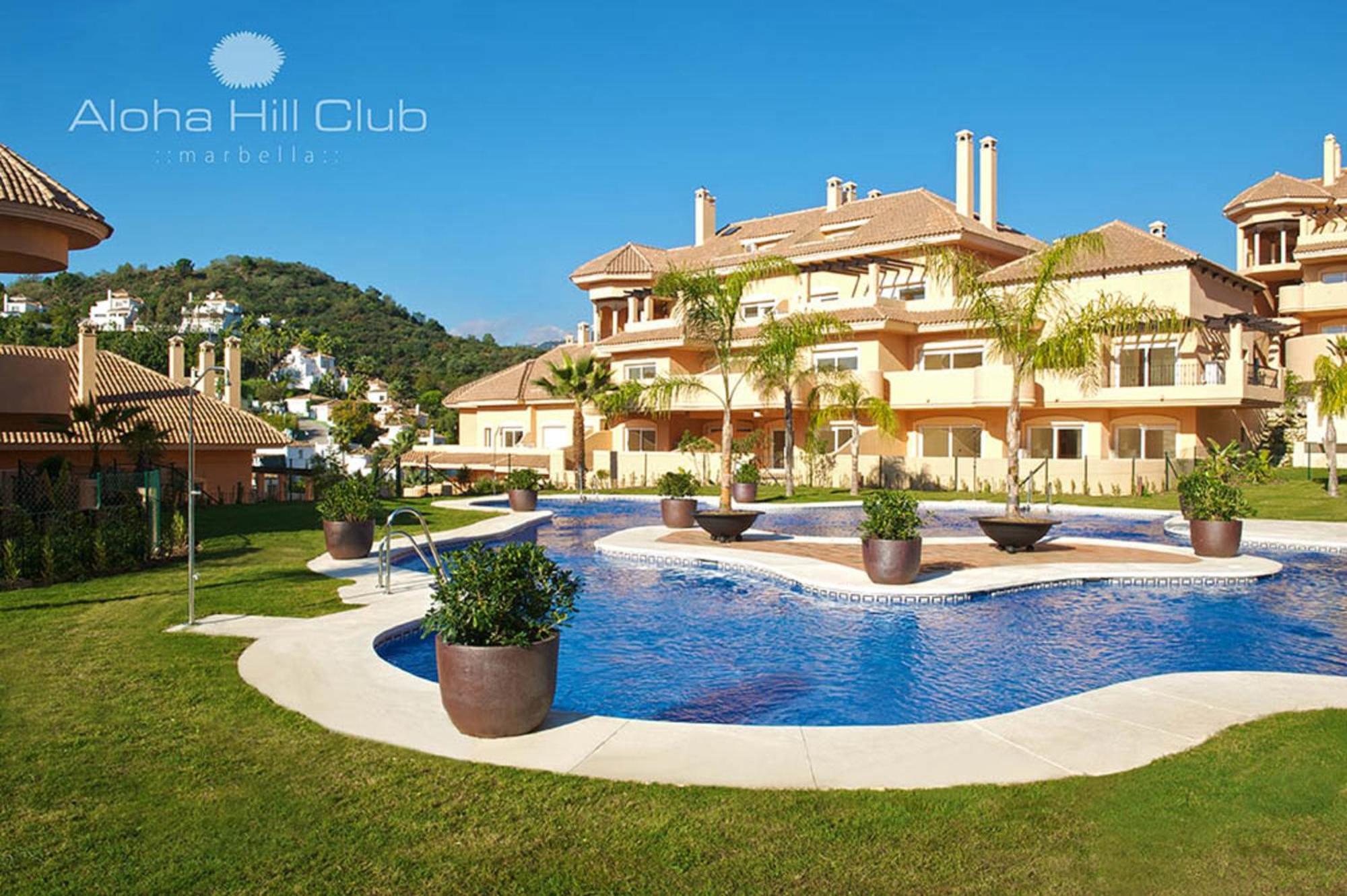 Aloha Hill Club Lluxury 5 Star Golf Resort Near Puerto Banus And Marbella Buitenkant foto