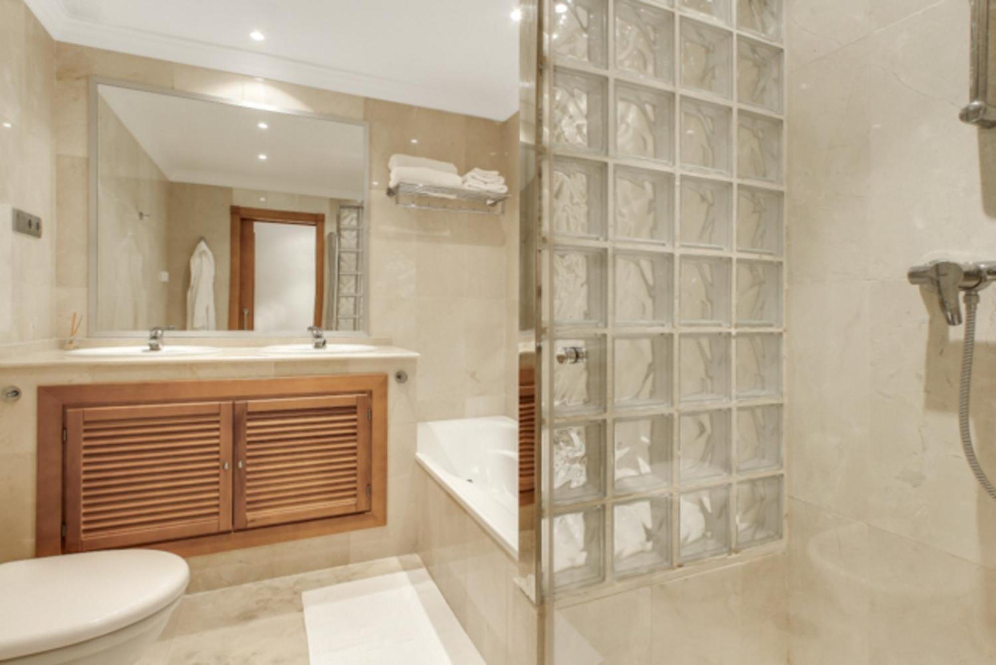 Aloha Hill Club Lluxury 5 Star Golf Resort Near Puerto Banus And Marbella Buitenkant foto